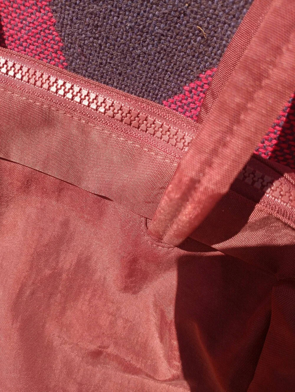 BAGGU Shoulder Bag in Mahogany - Picture 2 of 2